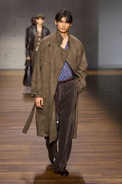Look 46
